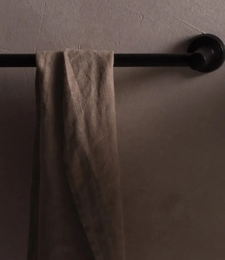 One hundred collection accessories