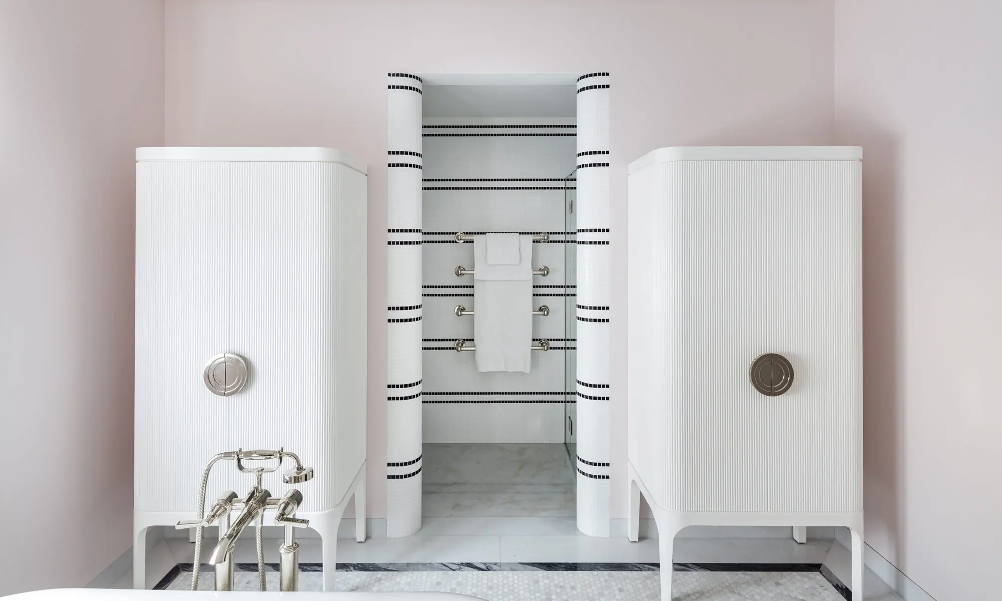 Carden Cunietti in St Johns Wood Villa project girls art deco bathroom shower