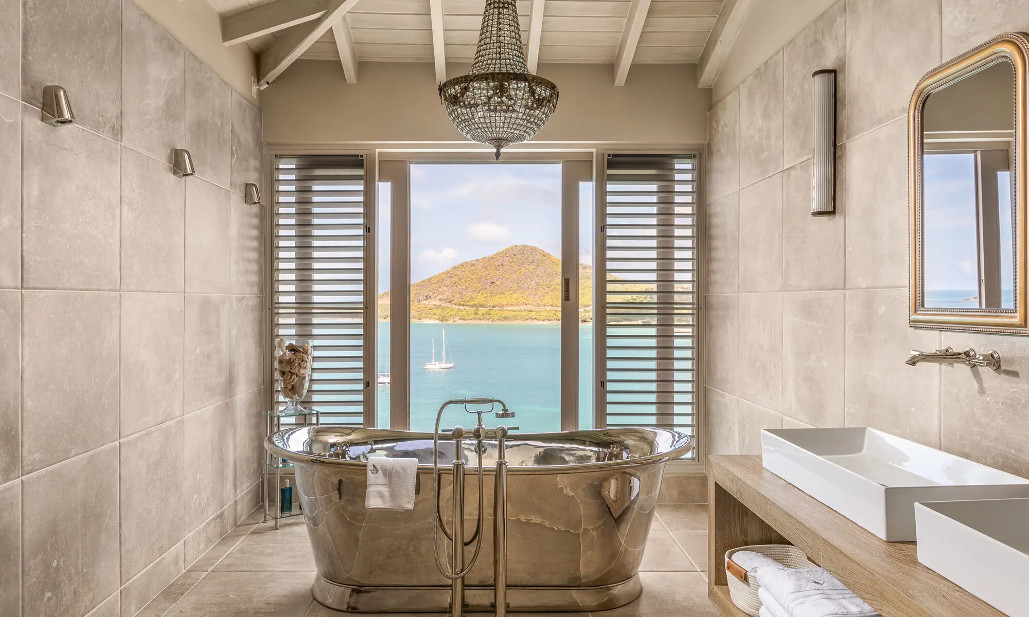 Villa Antigua Samuel Heath Style Moderne bath filler