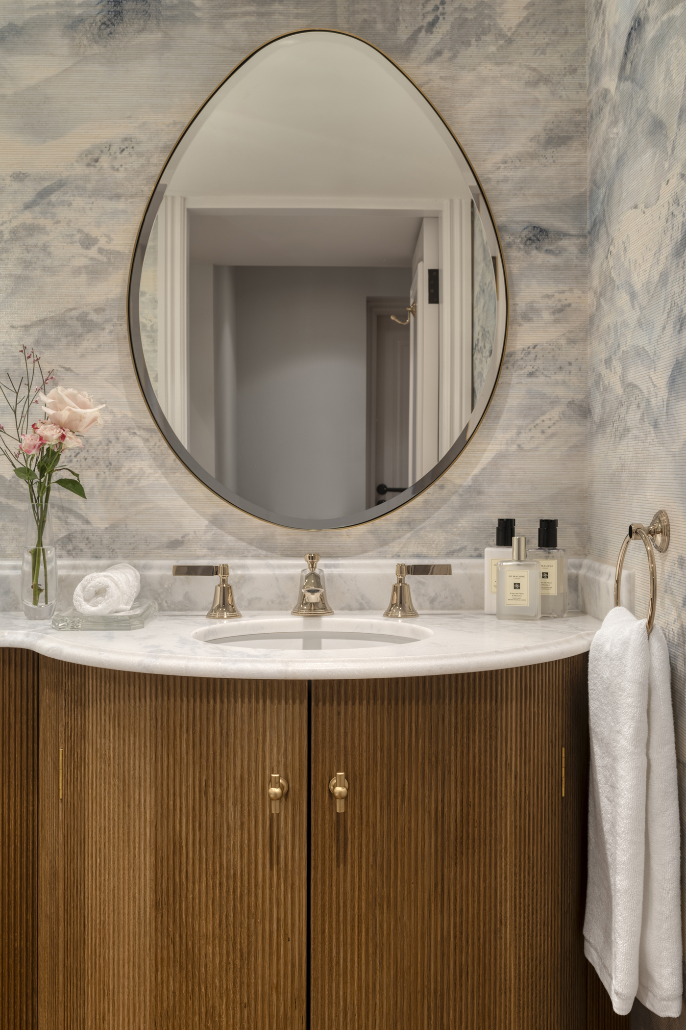 Rebecca James Studio Montpelier Street Powder Room