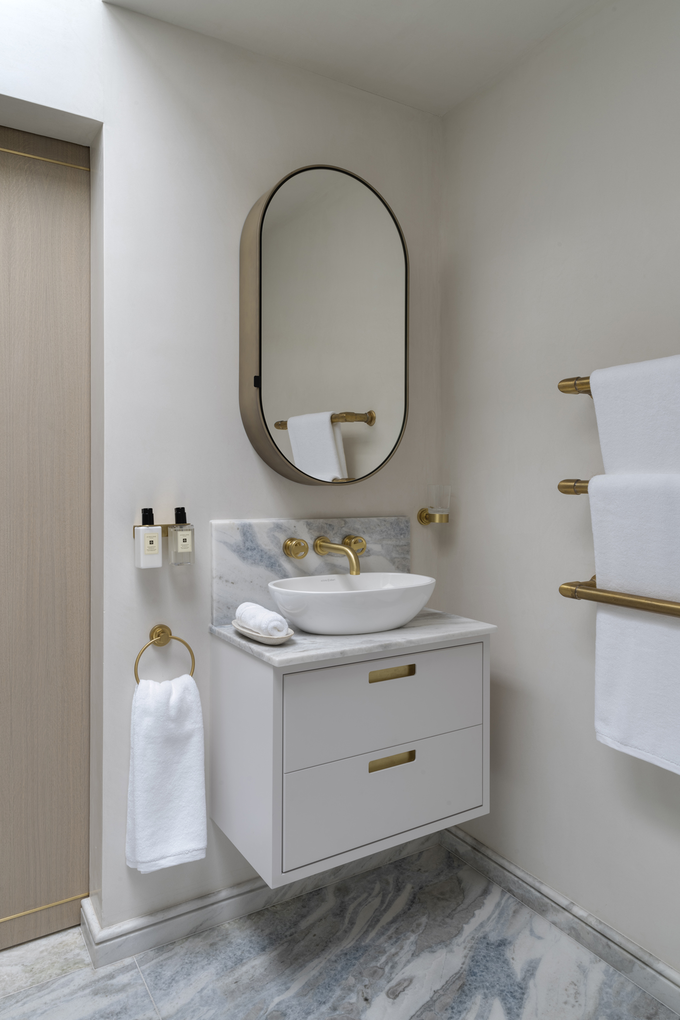 Rebecca James Studio Montpelier Street Bathroom