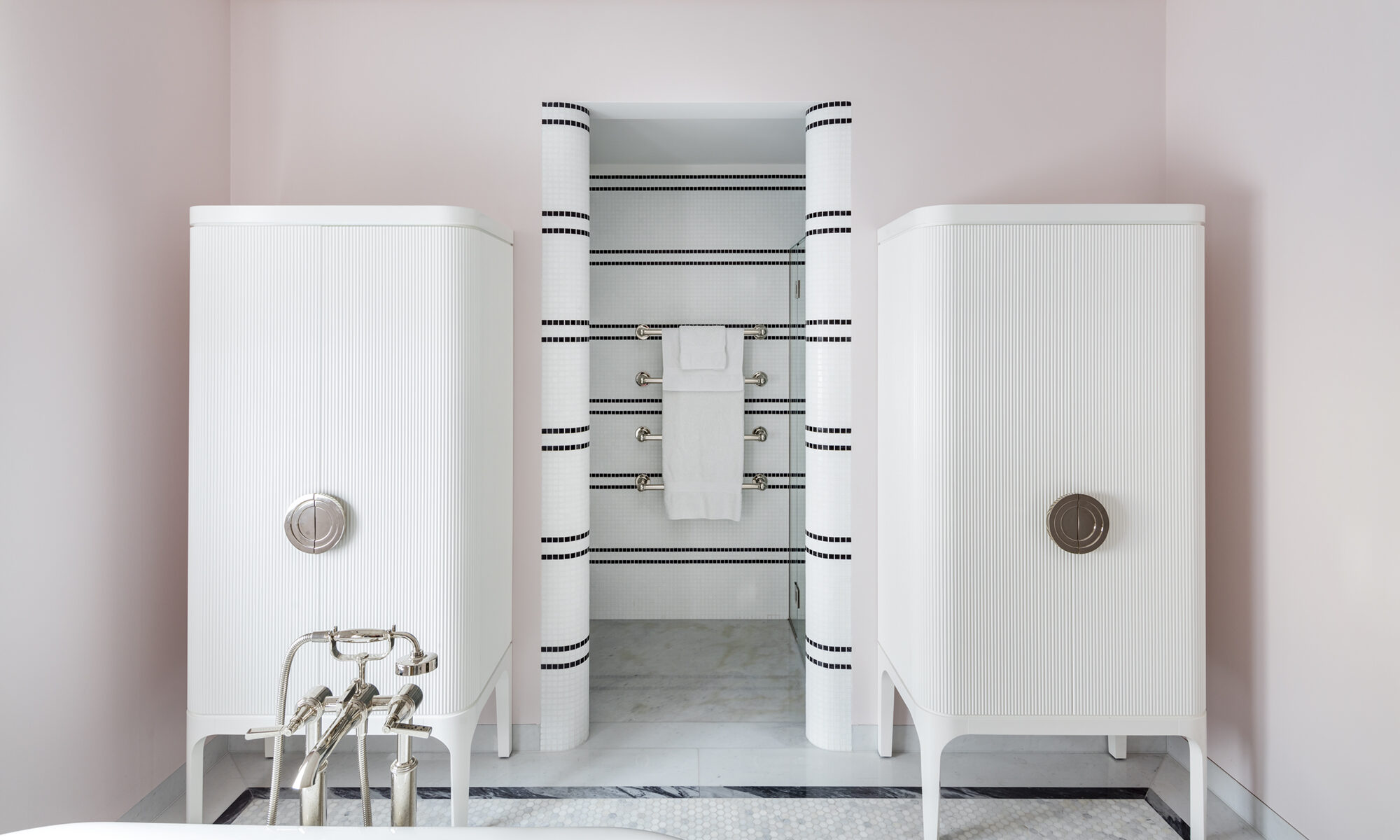 Carden Cunietti in St Johns Wood Villa project girls art deco bathroom shower