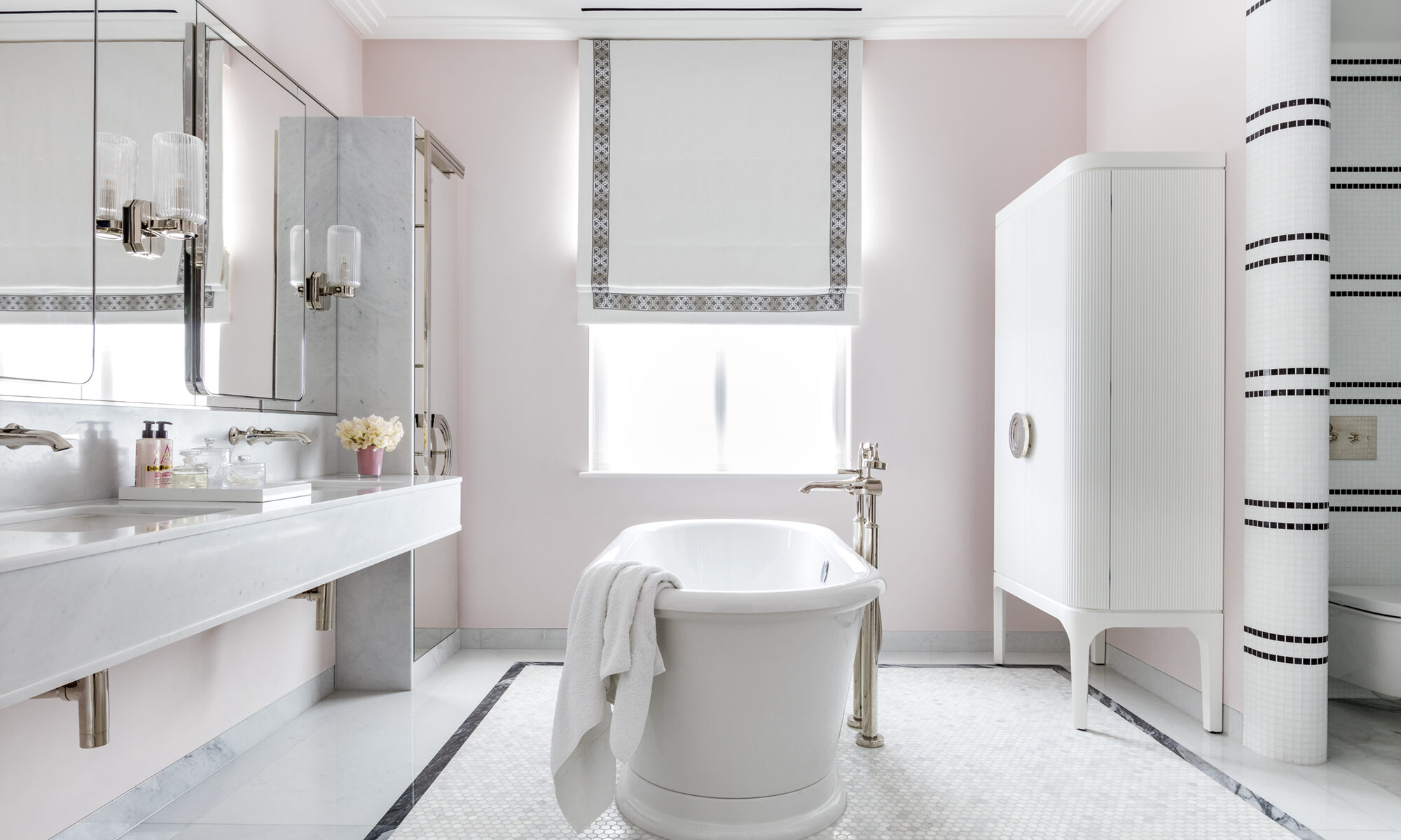 Carden Cunietti in St Johns Wood Villa project girls art deco bathroom