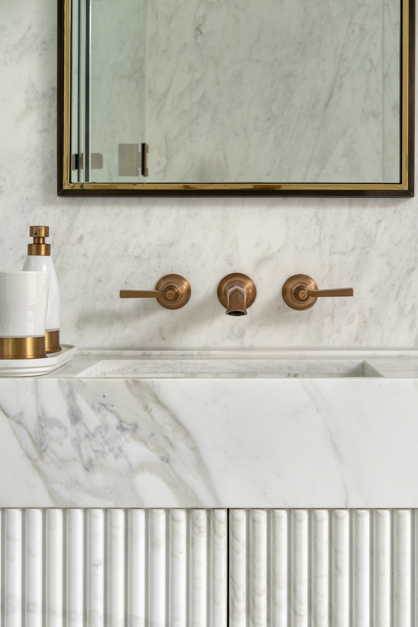 Rebecca James Studio Montpelier Street Master Bath